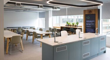 Wates completes an innovative workplace fit out on behalf of Lloyds Banking Group in the heart of Manchester.