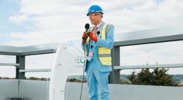 Topping Out at Oasis Academy Daventry Road
