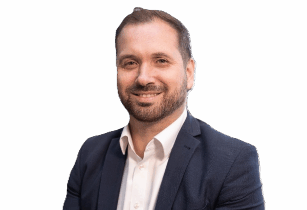 Steve Rees headshot (transparent background)