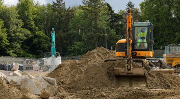Erestoke construction